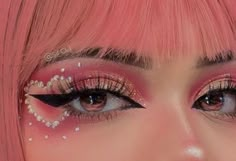 Extra Makeup Ideas, Valentines Day Makeup Looks Creative, Pink Rock Outfit, Valentine’s Day Looks, Alt Valentines Makeup, Creative Makeup Ideas Art Inspiration, Creative Eye Makeup Design, Lovecore Makeup, Valentine’s Day Make Up