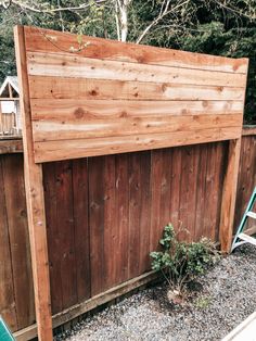 Horizontal Privacy Fence, Fence Height Extension, Privacy Fence Extension, Privacy Fence Landscaping, Privacy Screen Fence, Cedar Fence Ideas, Diy Backyard Fence, Fence Extension