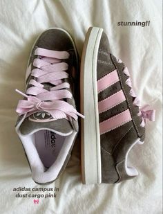 have you ever seen BROWN X PINK shoes?? these campus are absolutely stunning an need to be added to your fall wardrobe!! Woman’s Sneaker Outfits, Outfits With Addis Shoes, Campus 00, Adidas Campus 00s, Adidas Shoes Women