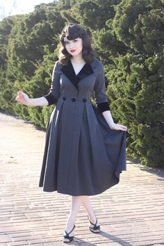 vintage inspired grey pleated dress with velvet contrast custom made swing skirt 50s 60s 50s Inspired Dress, 1950s Inspired Dress, 1930's Dresses, Mad Men Dresses, Retro Outfit, 1960s Dresses, Dresses 1950s, Anna Grace, Golden Days