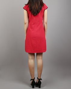 * A linen cheongsam dress with fully lined. * Quality linen fabric, soft, breathing, easy to care. * Support 7 days return to get full refund on item without any reason. * Let us know your usual size in your country and your overall height. * If you have some specific request or special characters such as broad shoulder, long arms, long waist, etc you think we need pay attention to when making, please let me know. * Materials: outer: 50% cotton, 50% linen; inner: 100% cotton * Colors: 1. Red 2. Cotton Stand Collar Summer Dress, Cotton Summer Dress With Stand Collar, Casual Fitted Dress With Stand Collar, Red Fitted Summer Cheongsam, Red Ao Dai For Summer, Elegant Cotton Dress With Stand Collar, Red Summer Dress With Stand Collar, Fitted Linen Dress For Formal Occasions, Red Cotton Formal Dresses