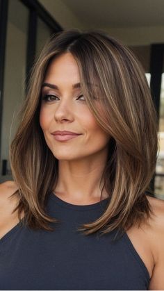 Oval Face Hairstyles, European Hair, Mom Hairstyles, Medium Length Hair Cuts, Brunette Hair