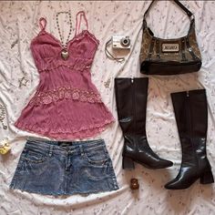 Coquette Vintage, Downtown Outfits, 2000s Fashion Outfits, Grunge Goth, Swaggy Outfits, Fashion Mistakes, Fairy Grunge, Adriana Lima, Cute Everyday Outfits