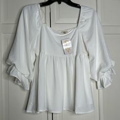 Perfect Condition Brand New With Tags! Square Neck Tops For Spring Brunch, Padded Summer Blouse For Brunch, Feminine Square Neck Top For Brunch, Spring Square Neck Blouse For Brunch, White Square Neck Blouse For Spring, Chic Fitted Peasant Top For Daywear, Solid Color Blouse For Spring Brunch, Elegant Square Neck Blouse For Brunch, Chic Fitted Peasant Top For Day Out