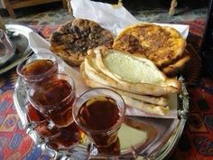 a tray with some food and drinks on it