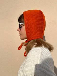 Hand Knitted Fitted Yarn Bonnet, Fitted Hand-knitted Yarn Bonnet, Knitted Wool Bonnet, Hand Knitted Bonnet For Fall, One Size, Hand-knitted Fall Bonnet, One Size Fits Most, Handmade Cozy Bonnet, One Size, Handmade Cozy Bonnet One Size, Fall Hand-knitted Bonnet, One Size, Handmade Adjustable Bonnet For Fall