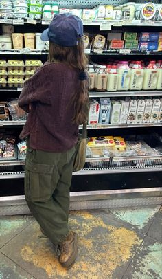 Midwestern Aesthetic Outfit, Moss Green Pants Outfit, Mountain Core Outfits, Cute Fall Hiking Outfit, Goth Granola Girl, Granola Mom Outfits, Campfire Outfit Fall, Women Carhartt Outfits, Granola Grunge