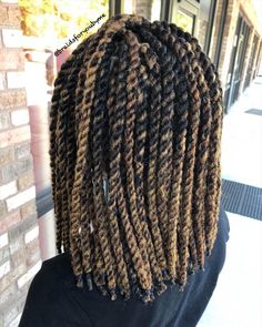 The 52 Hottest Twist Braid Styles Trending in 2024 Ombré Bob, Twist Bob, Havana Twist Braids, Cuban Twist, Senegalese Twist Crochet Braids, Bob Length, Cuban Twist Hair, Trending In 2023, Twist Box Braids