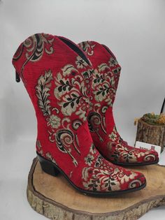 This is handmade genuine leather custom made cowboy style boots.  Custom made cowgirl boots. If you need wider calf size please let us know your calf circle measure from widest part.  There is heel approx 2 inches. If you like to have lower heel and round toe style please messages us.  Cony and chic women's boots.  Every size available.  Door to door express shipping.  If you have any questions please contact with us.  bemyboots.etsy.com Thank You Bohemian Snip Toe Boots For Rodeo, Bohemian Boots With Snip Toe For Ranch, Bohemian Winter Boots With Snip Toe, Bohemian Snip Toe Boots For Ranch, Bohemian Snip Toe Winter Boots, Bohemian Winter Snip Toe Boots, Bohemian Boots With Round Toe For Western-themed Events, Traditional Boots For Rodeo In Fall, Traditional Rodeo Boots For Fall