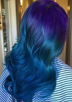 Blue and purple fade Blue Hair Color Ideas, Blue And Purple Hair, New Hair Look, Hair Rainbow, Purple Ombre Hair, Blue Ombre Hair, Blue Hair Color, Shine Hair