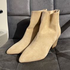 Nwot No Box Genuine Suede Tts Beige Round Toe Heels For Fall, Beige Medium Width Boots For Workwear, Beige Medium Width Boots For Work, Casual Beige Square Toe Boots, Classic Beige Heels For Fall, Classic Beige Boots With Square Toe, Beige Ankle Boot Heels For Work, Classic Beige Square Toe Boots, Beige Almond Toe Heels For Fall