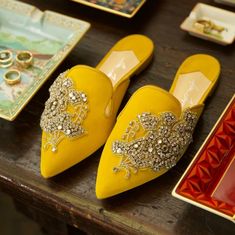 Embroidery Heels, Exotic Shoes, Yellow Crystals, Total Girl, Leather Embroidery, Interesting Outfits, Groom Shoes, Cute Flats, Crystal Shoes