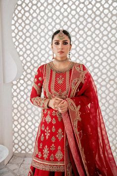 Lehenga Kameez, Reception Bridal Dress, Zara Shahjahan, Heavy Dupatta, Red Bridal Dress, Detailed Dress, Beautiful Pakistani Dresses, Red Lehenga, Indian Bridal Wear