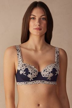 Sofia balconette bra with lightly padded cups and snug underwire that embraces and supports the bust. It is made with an elegant and refined lace available in either two-tone or tone-on-tone options. The underband is lined in tulle to ensure greater hold to the body. The straps are adjustable in back. The underband in larger sizes is wider and a support comes inserted in the cup to better hug and support the bust. It is a design that provides optimal support and emphasizes the décolleté, roundin Jennifer Lopez News, Best Hug, Balconette Bra, Deep Neckline, Lingerie Accessories, Scandi Style, Lingerie Collection, Bra Women, Tumbling