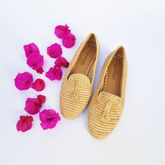 This is the ultimate raffia summer Loafer ethically handmade in Morocco. The upper part is made from palm leaves also known as raffia. It is fully handmade where the raffia is weaved by women and then soles are assembled from high end real leather. The insoles are also made from very good quality real leather. Every pair takes up to 2 days to make and we do focus on every details in order to create the ultimate shoe for you. ------------------------Size Conversion & Feet Measurements--------------------- EU 36   -  US 6    -  24.0 cm  -  9.4    inches  EU 37   -  US 7     -  24.8 cm  -  9.7    inches EU 38   -  US 8    -  25.5 cm  -  10     inches EU39    -  US 9    -  26.0 cm  -  10.2 inches EU 40   -  US 10  -  26.7 cm  -   10.5 inches EU 41    -  US 11   -  27.5 cm  -   10.8 inces If yo Vacation Woven Leather Slip-on Espadrilles, Textured Sole Loafers For Summer, Summer Loafers With Textured Sole, Casual Summer Beach Loafers, Natural Flat Espadrilles With Woven Sole, Beach Slip-on Loafers With Round Toe, Beige Summer Loafers With Closed Toe, Beige Closed Toe Loafers For Summer, Summer Woven Leather Flats With Flat Heel