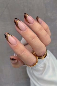 Brown Turtle Shell Nails, Fall Nail Inspo Almond Simple French, Moody Almond Nails, Short Nails Ideas Almond Shape, Turtle Shell French Tip Nails, Simple Fall French Tip Nails, Turtle Shell Nails French, Turtle Shell Nails Design, Simple Fall Nail Designs Almond Shape