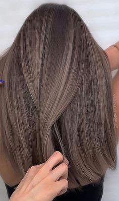 Mushroom Brown, Ash Hair Color, Brunette Hair With Highlights, Brown Hair Balayage, Haircuts Straight Hair, Brown Blonde Hair, Hair Color Balayage