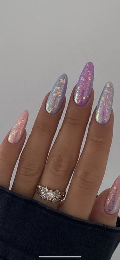 Holographic Summer Nails, Ombre Unicorn Nails, Glitter Nails Holographic, Pink And Holographic Nails, Light Purple Manicure, Irradecent French Tip Nails, Pastel Cateye Nails, Holographic Flake Nails, Festival Nails 2024