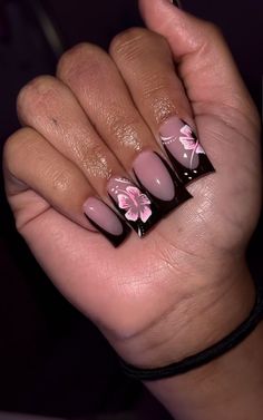 Flower Design On Nails, Tree Nail Art, Quartz Nails, Art For Beginners, Nail Art For Beginners