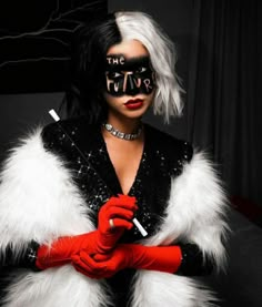 Riot Fest Outfit 2023, Cruella Deville Costume Black Woman, Halloween Costumes Cruella, Cruella Deville Cosplay, Cruella Deville Halloween, Panther Halloween Costume, Cruella Makeup, High Fashion Halloween, Cruella Deville Costume