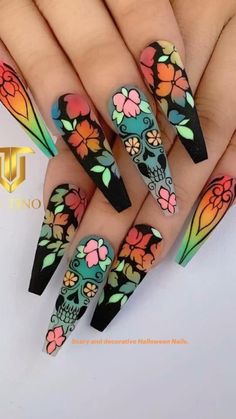 Intense Nail Art, Extensive Nail Art, Insane Nail Designs, Spooky Spring Nails, Halloweenish Nails, Gothic Spring Nails, Original Nails Designs, Voodoo Nails, Crazy Nail Art Unique