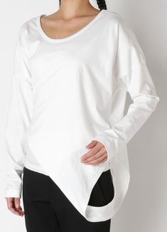 20 / -C Plain Stitch 2 Way TA (S White): LIMI feu｜ THE SHOP YOHJI YAMAMOTO Chic Loungewear Top With Shirttail Hem, Modern White Tops For Layering, Modern Cotton Tops With Shirttail Hem, Modern Cotton Top With Shirttail Hem, Modern Tops For Loungewear, Modern Tops For Everyday Fall Wear, Modern Everyday Tops For Fall, Modern Everyday Fall Tops, Stretch Tops With Shirttail Hem For Layering