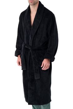 Heat Holders® Men's Spa Robe is a luxurious way to stay warm at home. We designed this robe using our super soft HeatWeaver® fabric which is perfect whether snuggling up by the fire, just stepping out of the shower or even working from your home office! Heat Holders® Men's Spa Robe has you covered in super warm super soft style! Our robe will comfortably fit any man up to 6'5" easily. We offer cuffs to be rolled up or down, two levels of belt loops and ample length to fit most all body types. Pl Black Winter Loungewear Robe, Winter Black Robe For Loungewear, Black Relaxed Fit Sleepwear For Winter, Black Long Sleeve Robe For Loungewear, Men Spa, Mens Loungewear, Man Up, The Shower, Stepping Out