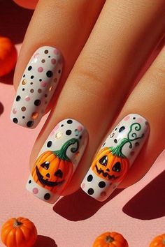 Rule the night from your dark throne with vampy Halloween nails! 🩸🖤 #DarkThroneNails #HalloweenNails Halloween Nails Easy, Cute Halloween Nails, Black Designs, Uñas Acrilicas, Halloween Nail, Short Nail Designs, Halloween Nail Art