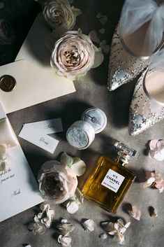 flatlay wedding Wedding Flatlay, Chic Wedding Decor, Wedding Ambiance, Exquisite Decor