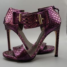 Stuart Weitzman Purple Python Scales That Fade To Gold At The Edges. These Sandals Have A Gold Hardware Clasp. And Studs And Zipper Back. 1cm Platform 12cm Heel. Brand New, Never Worn. See Detailed Pictures. Purple Heels With Buckle Closure For Formal Occasion, Luxury Purple Evening Sandals, Luxury Purple Sandals With Open Heel, Elegant High Heel Purple Sandals, Elegant Purple Sandals With Buckle Closure, Elegant Purple Sandals With Branded Heel, Designer Purple Sandals For Formal Occasions, Luxury Purple Open Toe Sandals, Designer Purple Open Toe Heels