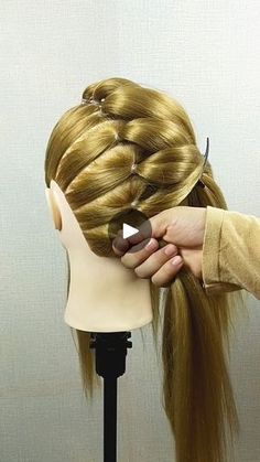 Beautiful Hairstyle, Hairstyle Tutorial, Medium Hair, Hair Tutorial, Medium Hair Styles, Beautiful Hair, Girl Hairstyles, For Girls