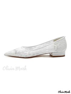 Olivia Mark - Lace Bridal Flats for Women - Elegant and Stylish Footwear for Weddings Elegant Lace Wedding Shoes, Spring Wedding Lace Shoes, Lace Wedding Shoes With Lace Work, Wedding Shoes With Lace Work, Elegant Wedding Shoes With Lace Work, White Lace Wedding Shoes For Formal Occasions, Formal Lace Bridal Accessories, Elegant Lace Bridal Accessories For Formal Occasions, Elegant Lace Bridal Accessories For Wedding