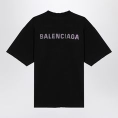 Black washed cotton crew-neck T-shirt from Balenciaga featuring short sleeves, a contrasting front lettering logo print and a straight hem.Model wears size S Model measurements: Height: 179 cm Chest: 82 cm Waist: 65 cm Hips: 90 cm100% Cotton Balenciaga Women, Spanish Fashion, Simple Fits, Balenciaga Black, Lettering Logo, Striped Jersey, Latest T Shirt, Black Jersey, T Shirt Oversized