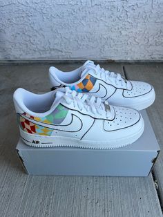 Hand painted Air Force 1's. This design is gender-neutral and fits every occasion.  This design is one of my favorites; however, I can design the exact shoe you're looking for upon request in any size (please message). Whether you're treating yourself or looking for a personalized gift, these one-of-a-kind sneakers will definitely turn heads and elevate your streetwear style. This design can be painted onto any size of your choice upon purchasing. When ordering, please let me know which size you Painted Air Force 1, Air Force 1 Sneakers, Nike Air Force 1 Custom, Denim Sweatshirt, Air Force 1 Custom, Custom Air Force 1, Baskets Nike, Streetwear Aesthetic, Womens Wedding Shoes