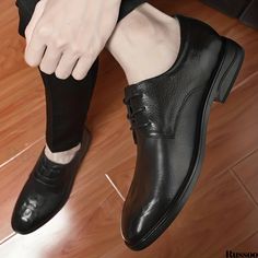 Russoo - Mens Derby Shoes and Loafers: Sophisticated Footwear for Business, Formal Occasions, and Black-Tie Events Black Tie Optional, Mens Derby Shoes, Black Tie Wedding, Business Formal, Black Tie Event, Derby Shoes, Summer Winter, Black Wedding, Business Fashion