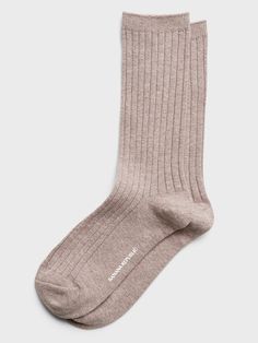 Lightweight cotton-blend socks with angled toe seams for a smooth, comfortable fit.  Hits just above the ankle. Classic Gray Socks For Winter, Classic Gray Winter Socks, Classic Stretch Knee-high Socks, Fitted Mid-calf Solid Color Socks, Soft Fitted Cotton Socks, Comfortable Fitted Gray Socks, Classic Solid Winter Socks, Fitted Cotton Mid-calf Socks, Fitted Mid-calf Cotton Socks