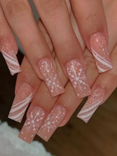 long, acrylic, shimmery nude nails with snowflakes Christmas Nail Designs Acrylic, Nail Noel, Christmas Gel, Winter Nails Acrylic, Christmas Gel Nails, Short Square Acrylic Nails, Snowflake Nails, White Nail Designs