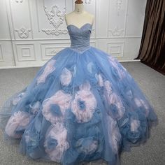 Fashion Bling: Contrast Color Flower Evening Quinceañera Dress with Strapless Design Red Quinceanera Dress, Quinceanera Dresses Red, Champagne Quinceanera Dresses, White Quinceanera Dresses, Quinceanera Dresses Gold, Black Quinceanera Dresses, Quinceanera Dresses Pink, Quinceanera Dresses Blue, Tulle Evening Dress