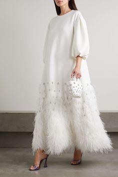 Huishan Zhang, Elegant Dresses Classy, Abaya Designs, Beaded Gown, Fancy Dresses, Dress Fashion