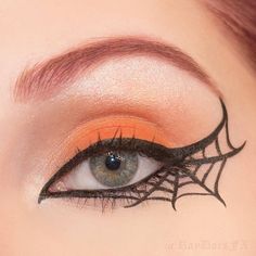 Horror Smink, Themed Makeup, Halloween Make-up Looks, Halloweenský Makeup, Halloween Eye Makeup, Halloween Eyes, Halloween Pins, Makijaż Smokey Eye, Spider Webs