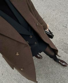 Brown Outfit, Brown Coat, Mode Inspiration, Fall Wardrobe, Classy Outfits, Autumn Winter Fashion, Capsule Wardrobe, Fashion Inspo Outfits, Espresso