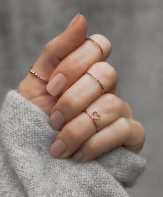 Aesthetic Rings, Accesories Jewelry, Womens Rings Fashion, Classy Jewelry, Gold Ring Stack, Gold Filled Ring, Finger Rings, Cute Rings, Hand Jewelry