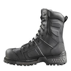 For an all encompassing year-round safety boot, MONSTER 8" is equipped with slip-resistance features and anti-fatigue technology for shock absorption and energy return. Work in confidence with a boot that is CSA/ASTM approved and ESR/EH rated. Adventurer's Guild, Outdoor Performance, Hunting Boots, Safety Boots, Armor Concept, Brown Leather Boots, Unisex Fashion, Trekking, Boots Men