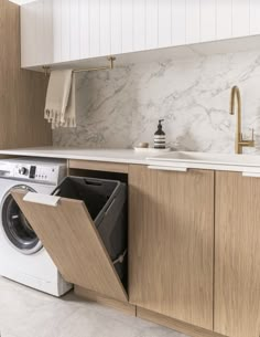 Island Laundry Room, White Cabinet Laundry Room, Laundry Room Hamper Ideas, Japanese Laundry Room, Laundry Cabinet Ideas, Hamper Laundry Room, Laundry Area Design, Small Laundry Ideas, Laundry Hamper Ideas