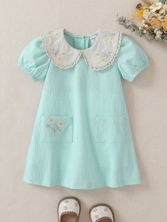 Baby Girls' Country Style Apricot Dress With Lace Collar, Sunflower Embroidery And Orange Neckline Decoration, Blue Loose Short Sleeves With Elastic Cuffs And Sunflower Embroidery Pocket Decoration, A-Line Shape, Bubble Sleeves, For Spring/Summer Mint Blue   Short Sleeve Woven Fabric Animal,Colorblock,Floral,Plants Tunic Non-Stretch  Baby Girls Clothing, size features are:Bust: ,Length: ,Sleeve Length: Apricot Dress, Baby Girls, Printed Sleeveless Top, Mint Blue, Loose Shorts, Fabric Animals, Lace Collar, Inspiration Mode, Baby Girl Newborn