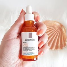 La Roche-Posay Redermic C10 Serum or any Vitamin C honestly can have a significant effect on yuor skin to help you get that glass skin look you want Vitamin C La Roche Posay, La Roche Posay Serum, Birthday 25, Skincare Shop, Anti Aging Facial, Skin Secrets, Glass Skin