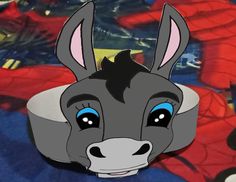 the donkey from spider - man has blue eyes