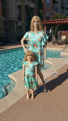 Wonderful dresses made of silk. The dresses are zippered. Green Matching Set Dress For Summer, Matching Spring Vacation Dresses, Blue Matching Set Dress For Spring, Spring Vacation Dresses With Matching Style, Mother Daughter Dresses, Mother Daughter Dresses Matching, Mother Daughter Dress, Mommy And Me Dresses, Matching Dresses