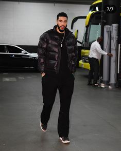 Jayson Tatum, Interpersonal Relationship, Cool Outfits For Men, Men Fashion Casual Outfits, Tulum, Men Fashion, Fashion Casual, Nba