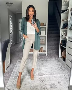 Business Casual Outfit Ideas, Fall Fashion 2022, Fashion Outfits Ideas, Business Professional Attire, Business Casual Outfit, Casual Outfit Ideas, Trendy Business Casual